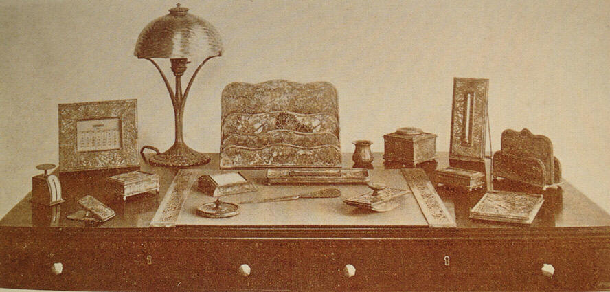Tiffany Grapevine Desk Set Pieces