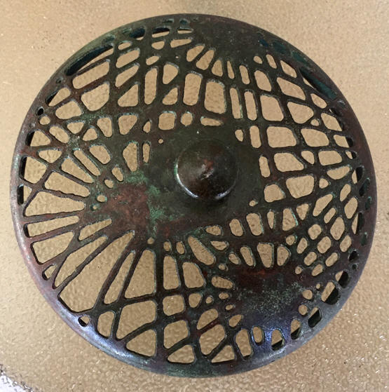 tiffany pine needle heat cap 3"